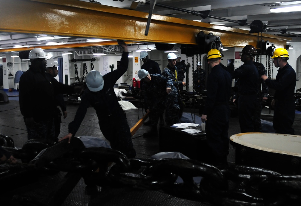 USS Carl Vinson anchoring exercise