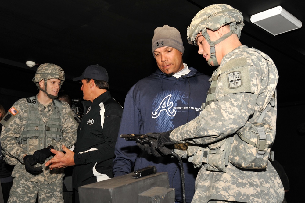 DVIDS - Images - MLB players visit Grafenwoehr/Vilseck military