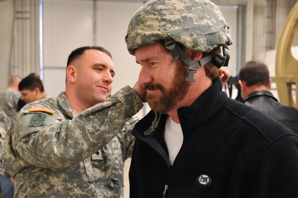 MLB players visit Grafenwoehr/Vilseck military community