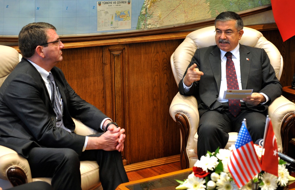 Deputy defense secretary visits Turkey