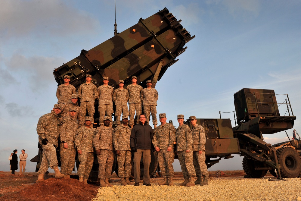 Deputy defense secretary visits Turkey