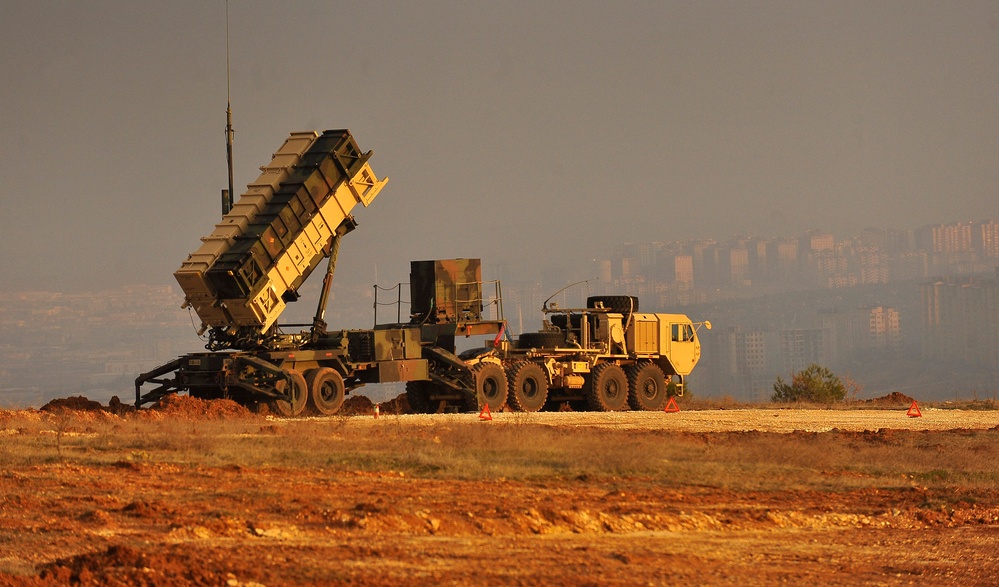 Deputy defense secretary visits Turkey