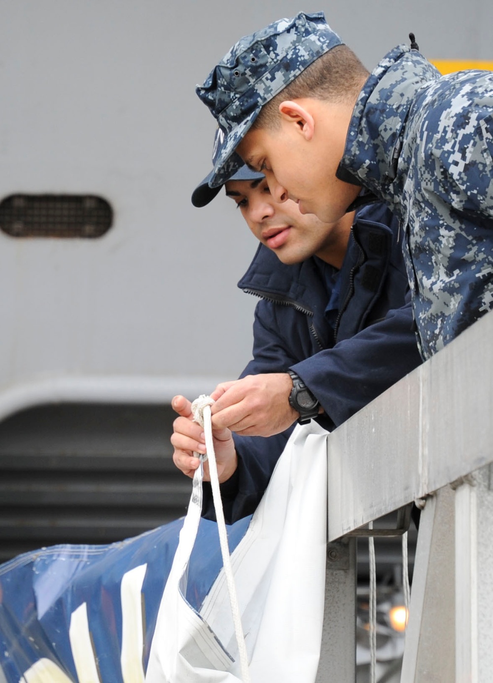 Sailors prepare for admiral visit