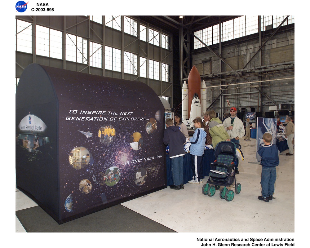 VISIONSTATION - NEW PILOT LEARNING AND TRAINING CENTER AT WRIGHT PATTERSON AIR FORCE BASE OPEN HOUSE - AIR POWER 2003, MAY 10-11, 2003