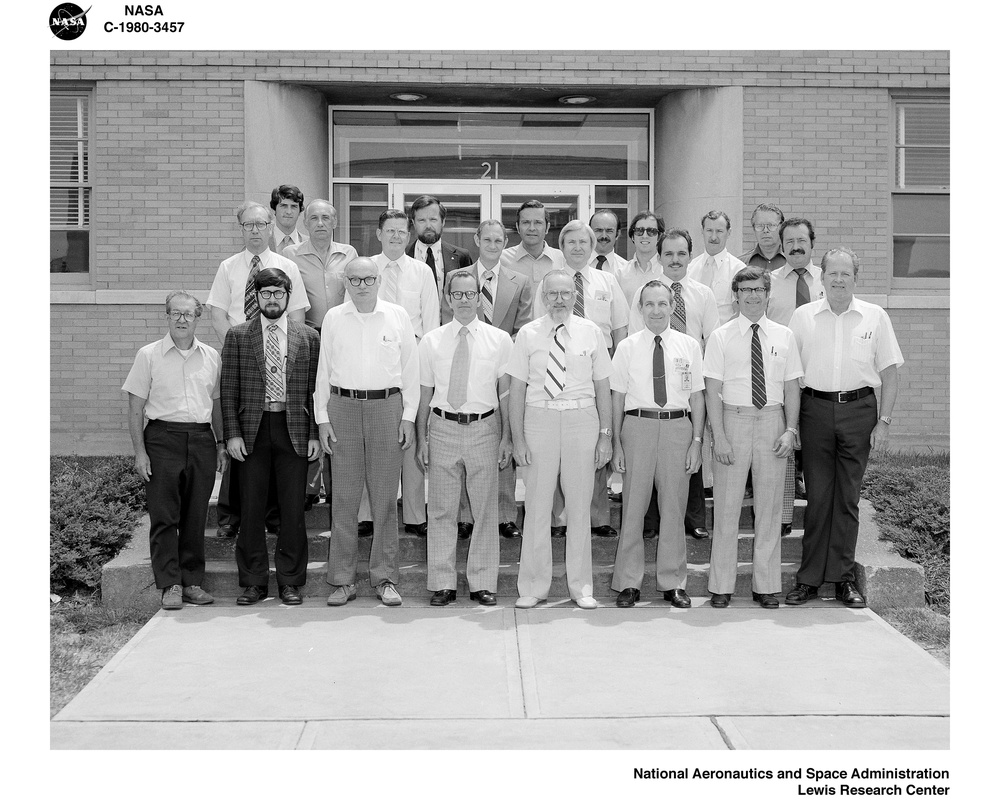 BRANCH ORGANIZATION AND DIVISION OFFICES IN THE ENGINEERING AND SUPPLY BUILDING