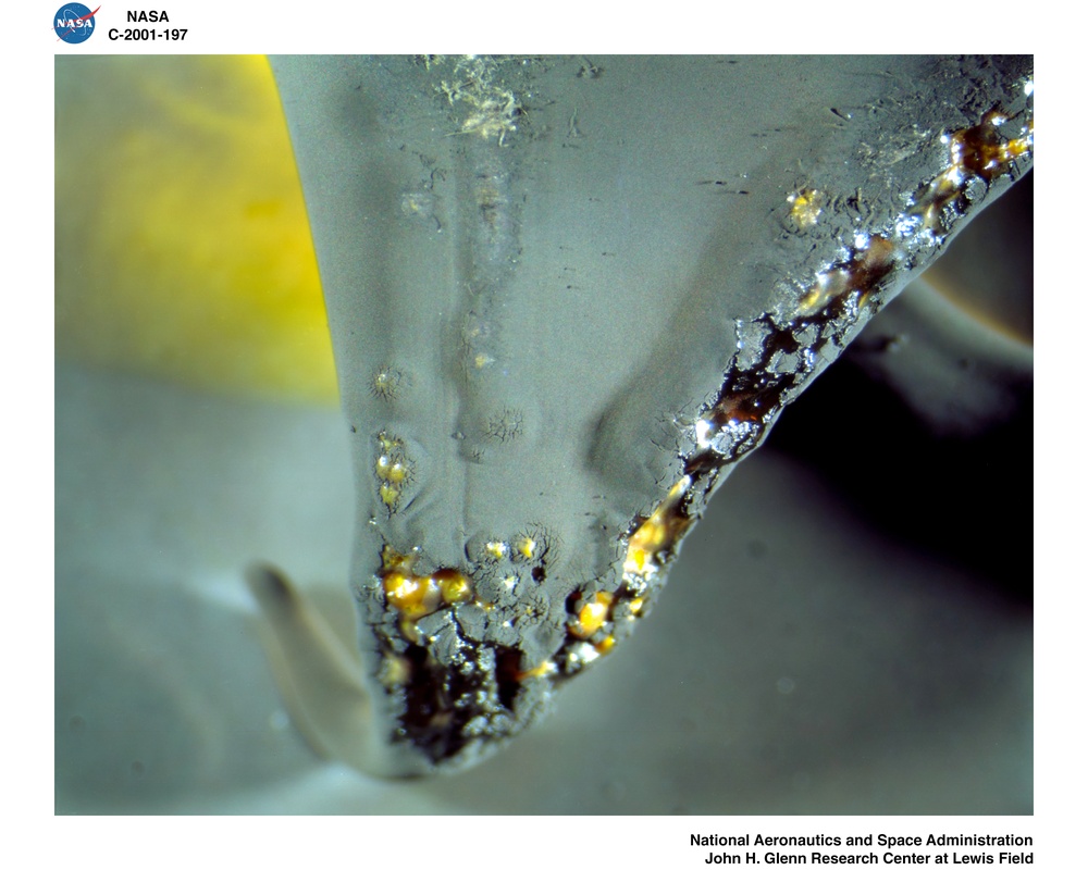 IMPASTO PAINT PALLETTE FROM THE SMITHSONIAN INSTITUTION - SMOKED PAINT YELLOW A SMITHSONIAN PALLETTE