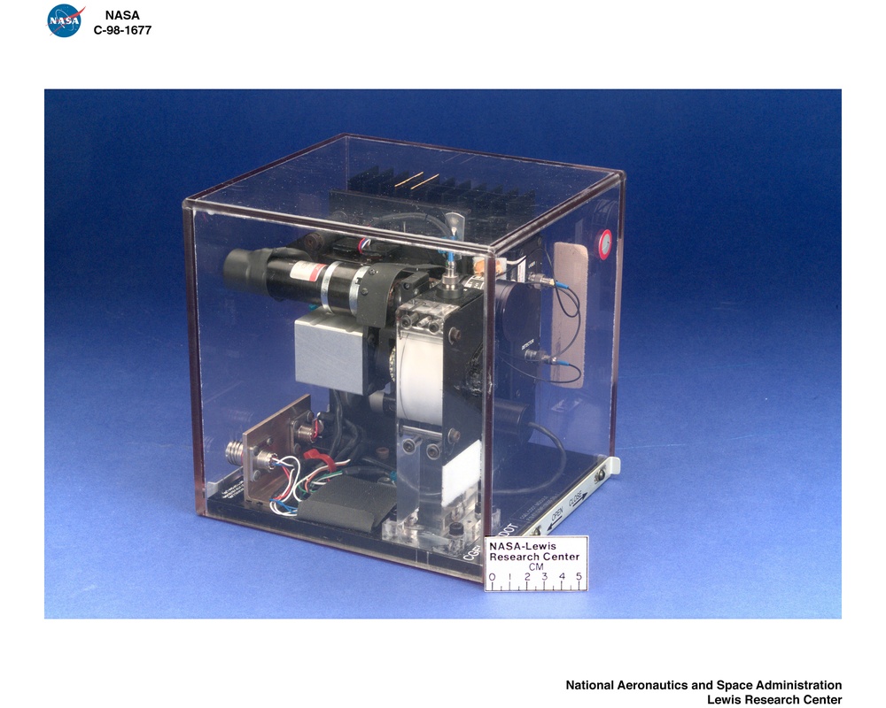 DIGITAL PHOTOGRAPHY OF COLLOIDAL GELATION AND COLLOIDAL DISORDER - ORDER TRANSITION