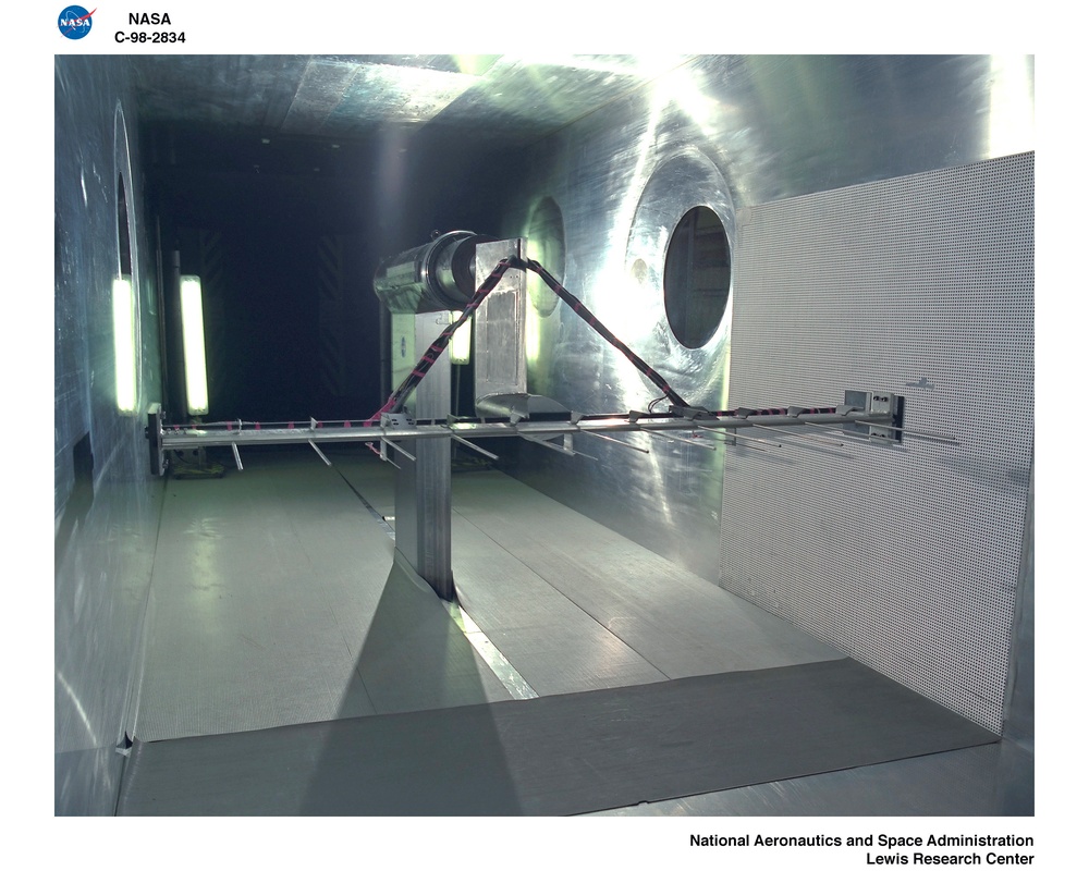 10X10 FOOT WIND TUNNEL SUBSONIC CALIBRATION