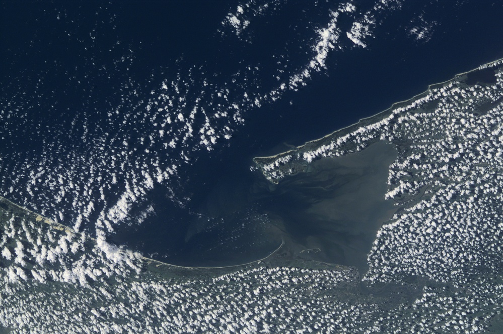 Earth observation taken by the Expedition Two crew