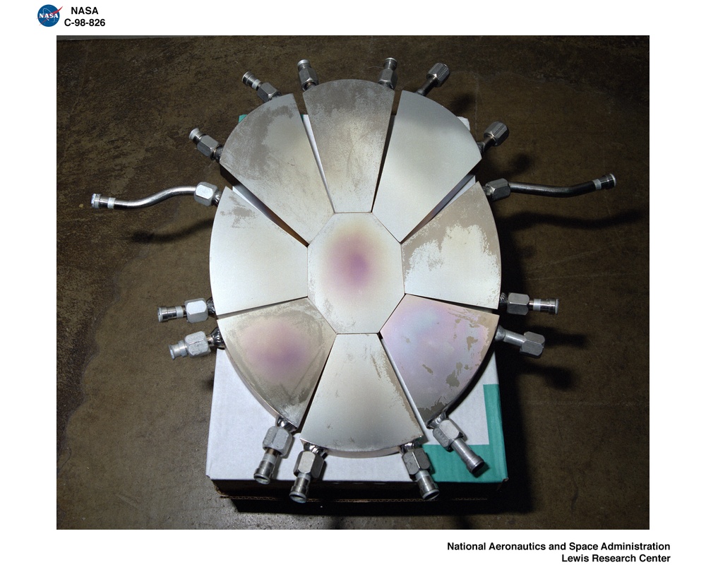 SOLAR SIMULATOR TURNING MIRROR