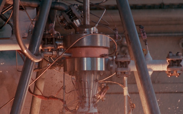 LIQUID OXYGEN COOLED RP-1/LOX ENGINE