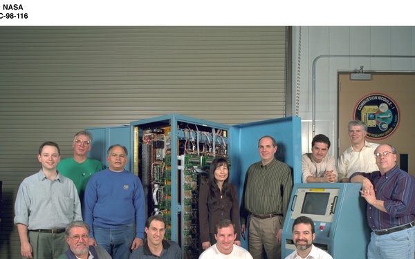 SOLAR ARRAY ELECTRICAL SIMULATOR SAES WITH TECHNICIANS AND ENGINEERING DESIGN AND ANALYSIS DIVISION