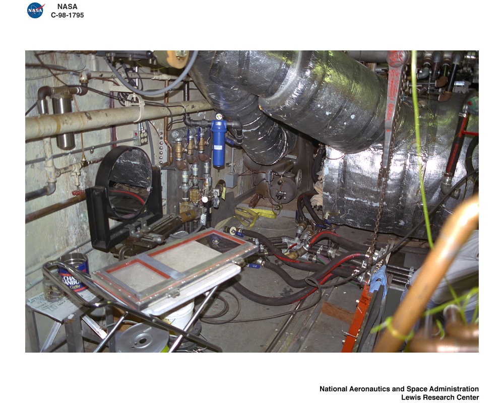 REASSEMBLY OF DUCT LAB SWT MACH 4-5 NOZZLE WITH MACH 2.0 INJECTION