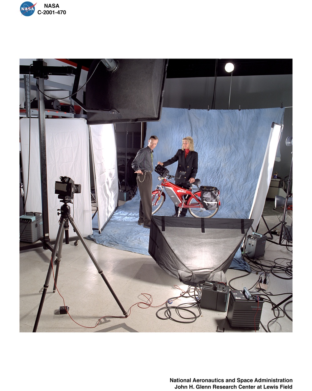 LOGISTICS AND TECHNICAL INFORMATION DIVISION - IMAGING TECHNOLOGY CENTER STUDIO