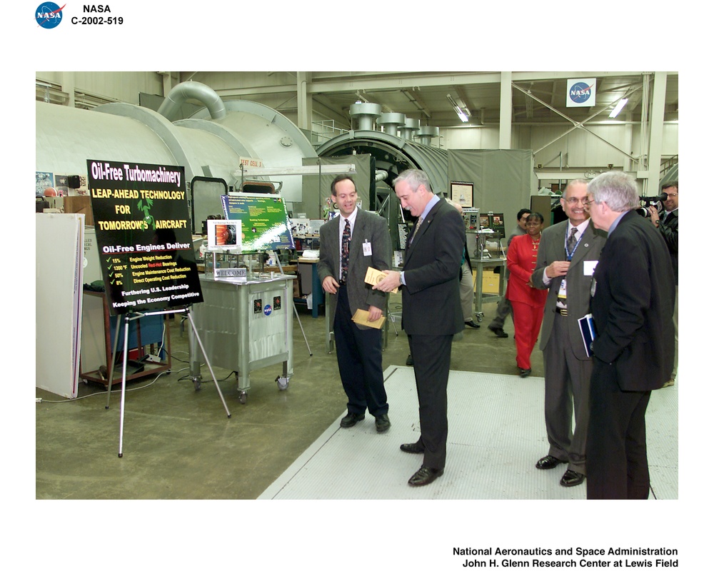 VISIT TO NASA GLENN RESEARCH CENTER BY NASA ADMINISTRATOR SEAN O'KEEFE / PROPULSION SYSTEMS LABORATORY PSL