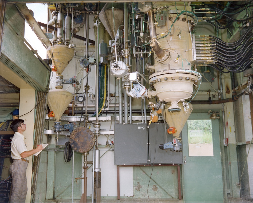 TEST CELL 13 OLD ROCKET LABORATORY ORL - OVERALL - LOWER TEST CELL - HIGH BAY - TEST AREA