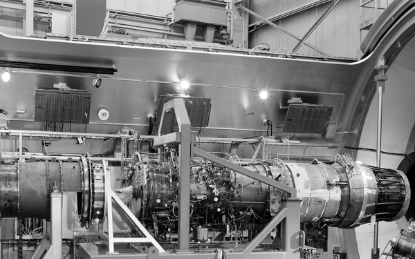 F-100 PW 1128 ENGINE INSTALLATION IN PROPULSION SYSTEM LABORATORY PSL-3