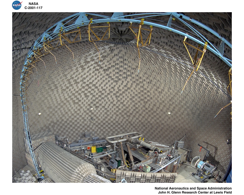 OVERHEAD VIEW OF NOZZLE ACOUSTIC TEST RIG POWERED LIFT RIG AND ACTIVE NOISE CONTROL FAN