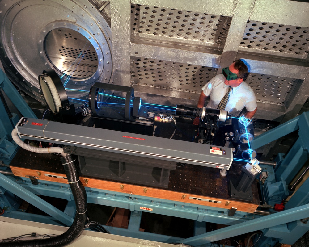 LASER LDV INSTALLATION IN THE 8X6 FOOT WIND TUNNEL