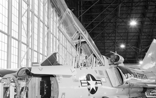 F-106 AIRPLANE AC - BAD WIRING IN FUSELAGE - WORK PROGRESS