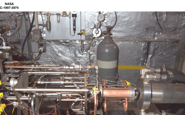 ROCKET BASED COMBINED CYCLE RBCC PROGRAM ROCKET / DUCT TEST