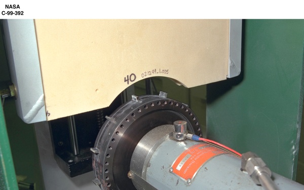 RUB STRIP MATERIAL EVALUATORS USING FAN BLADE TIP SIMULATOR