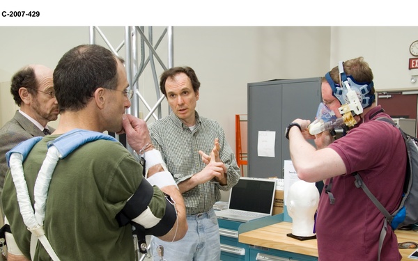 Enhanced Zero gravity Locomotion Simulator (eZLS)