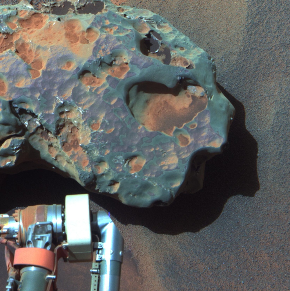Close-up of a Meteorite - 'Oilean Ruaidh' (False Color)