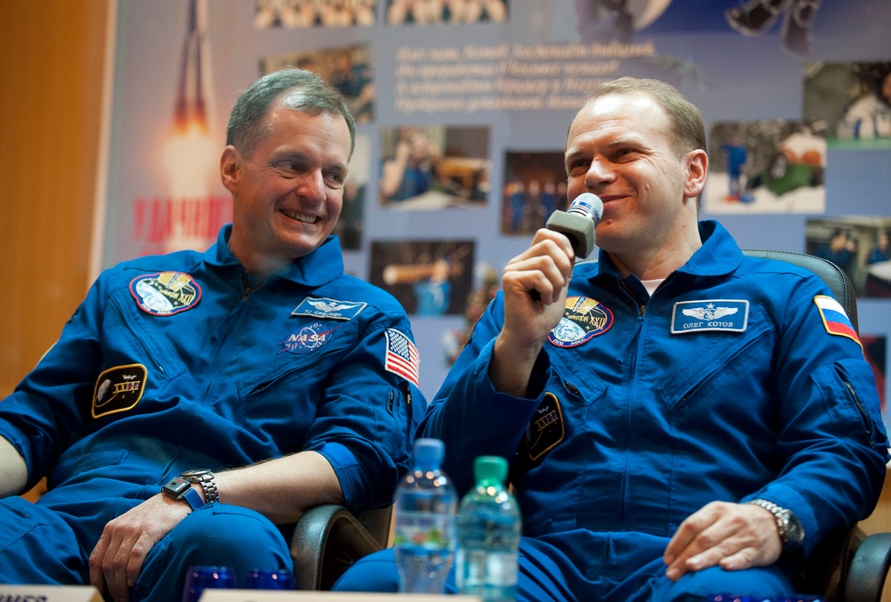 Expedition 22 Prelaunch Press Conference
