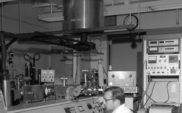 EXTERIORS AND INTERIORS OF THE SPACE POWER RESEARCH LABORATORY SPRL - ENERGY CONVERSION LABORATORY ECL - REDOX - RESEARCH ANALYSIS CENTER RAC - BASIC MATERIALS LABORATORY BML - VERTICAL LIFT FACILITY VLF