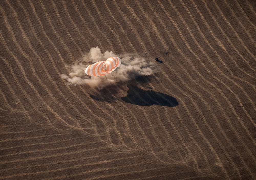 Expedition 20 Landing