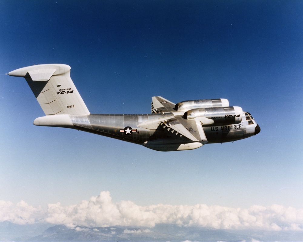 BOEING YC-14 AIRPLANE IN FLIGHT