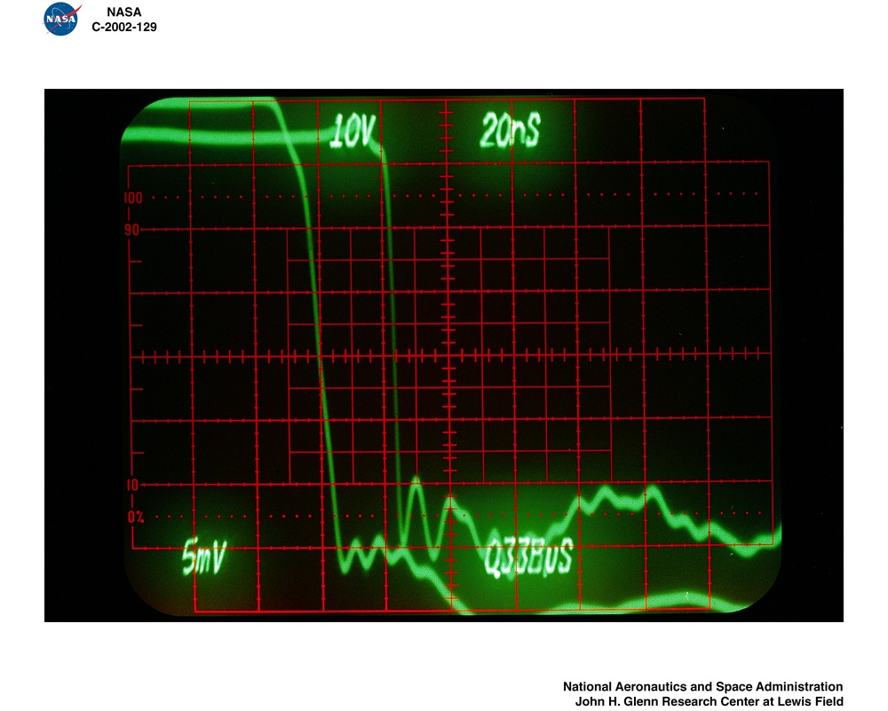 OSCILLOSCOPE IMAGES OF PHASE SHIFTER TRANSIENT RESPONSE