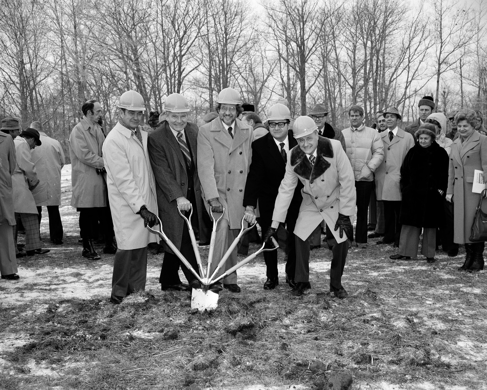 GROUNDBREAKING CEREMONIES FOR THE RESEARCH ANALYSIS CENTER RAC