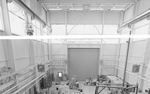 CONSTRUCTION OF THE ZERO GRAVITY 0-G FACILITY