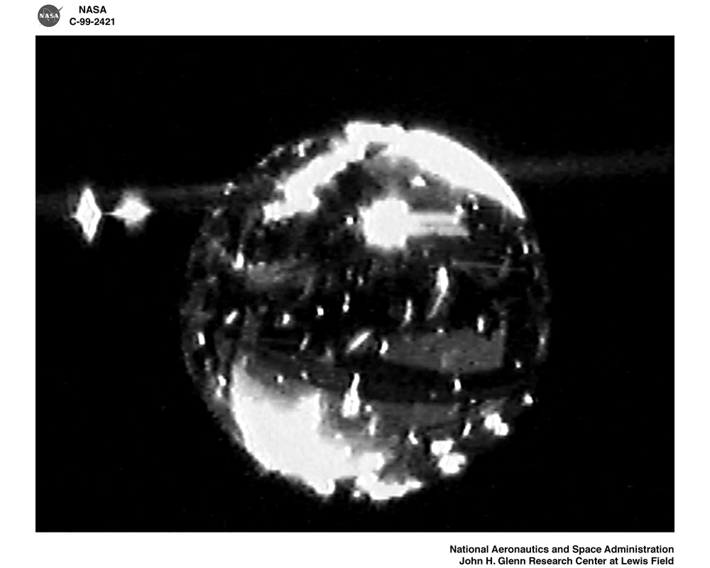 INTERNAL FLOWS  BI COMPONENT DROPLET COMBUSTION EXPERIMENT