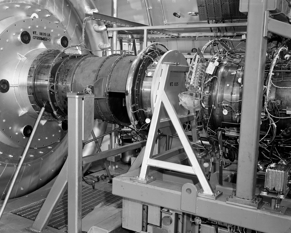 F-100 PW 1128 ENGINE INSTALLATION IN PROPULSION SYSTEM LABORATORY PSL-3