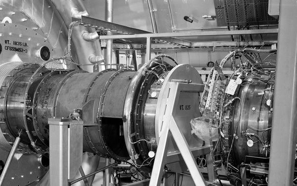 F-100 PW 1128 ENGINE INSTALLATION IN PROPULSION SYSTEM LABORATORY PSL-3