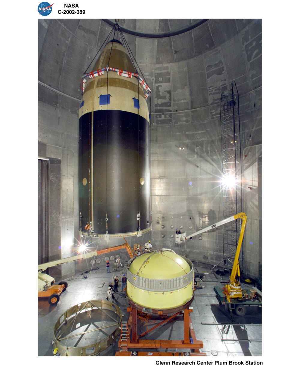 BOEING DELTA 4 SHROUD SEPARATION TEST IN SPACE POWER FACILITY AT NASA PLUM BROOK STATION