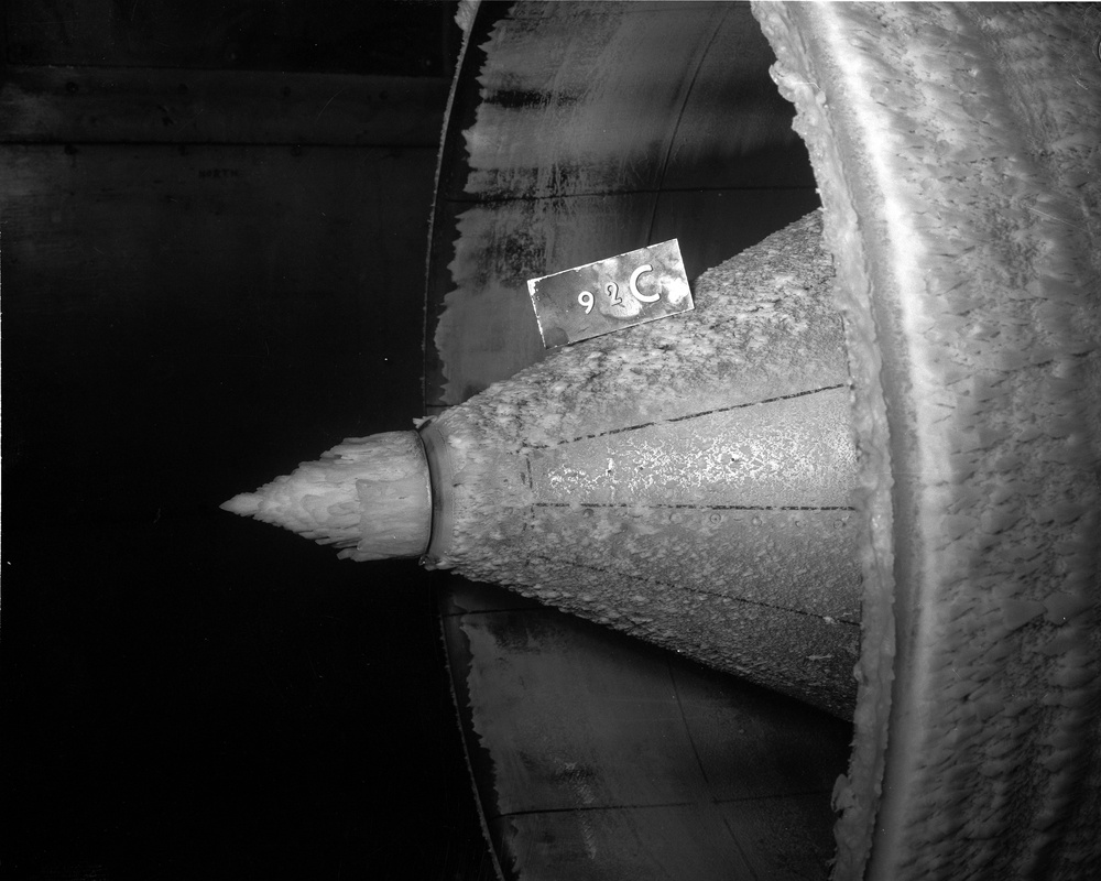 ICING AND ANTI-ICING OF ENGINE INLET DUCT FOR B-58 AIRPLANE