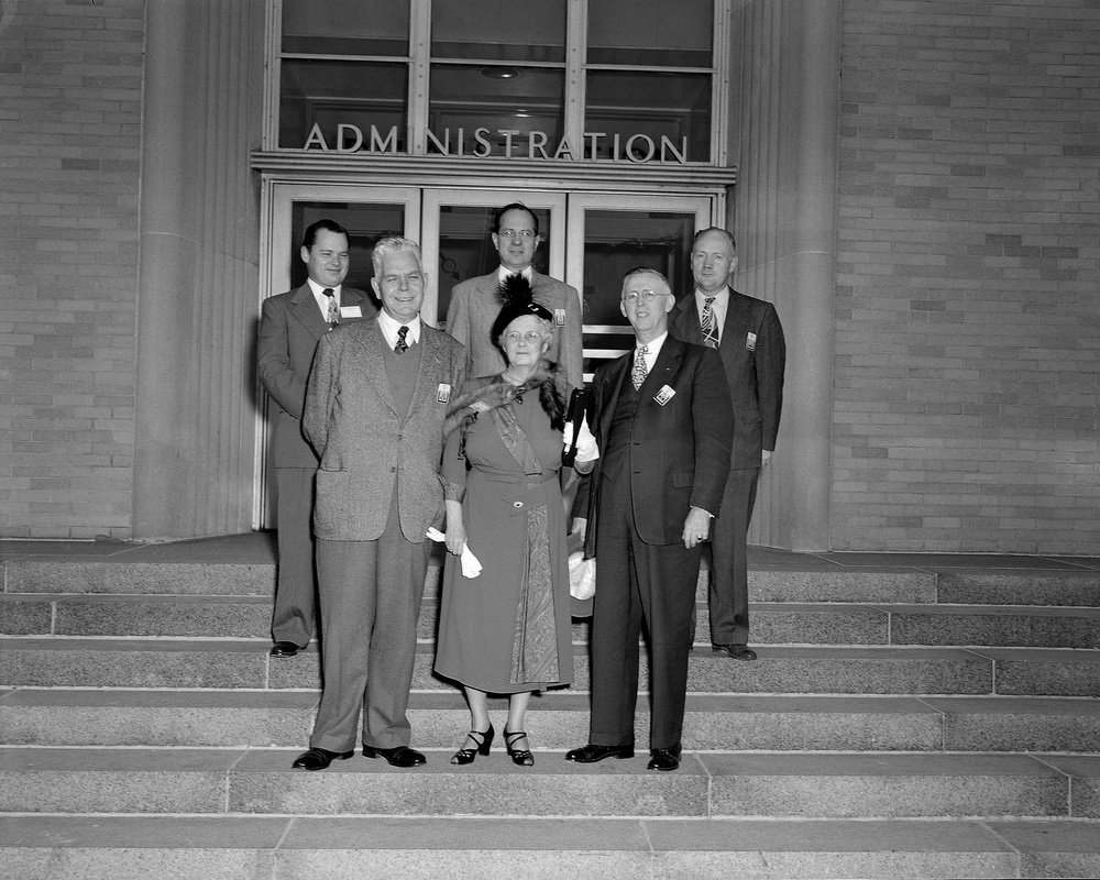 VISIT BY MRS GEORGE LEWIS AND FAMILY