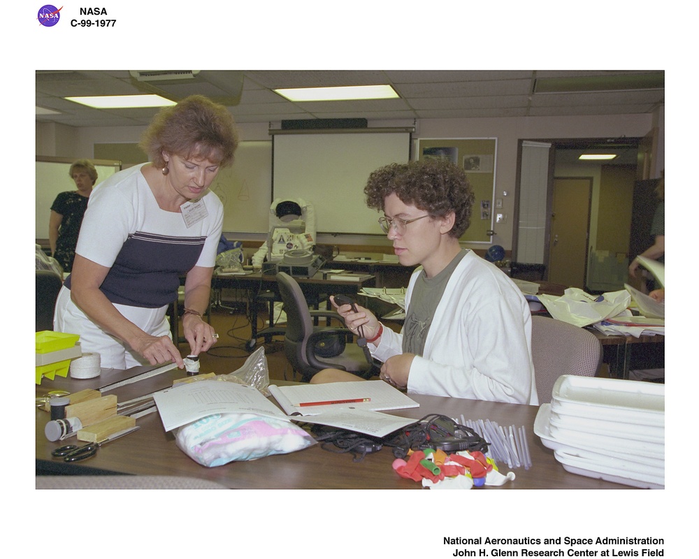 MATHCOUNTS TEACHER WORKSHOP ACTIVITY VARIABLES AFFECTING VIBRATIONS - MISSION MATHEMATICS