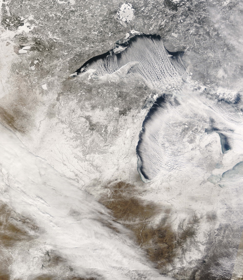 Cloud Streets over the Great Lakes: Natural Hazards