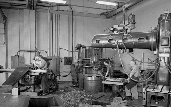 CROWDED CONDITIONS IN MACHINE SHOP ETC.