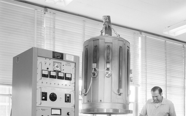 MAGNETIC HYDRODYNAMICS MHD DUCT