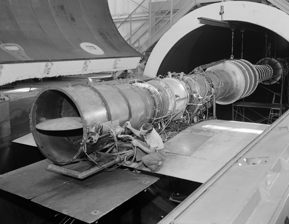 J-71 A 11 IN ALTITUDE WIND TUNNEL AWT