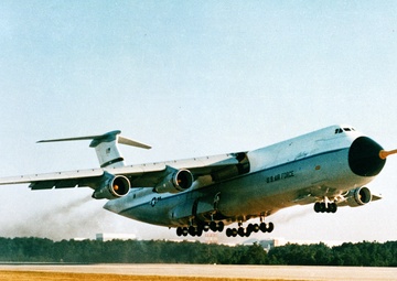 DC-10 - C-5A - B-1 AIRCRAFT
