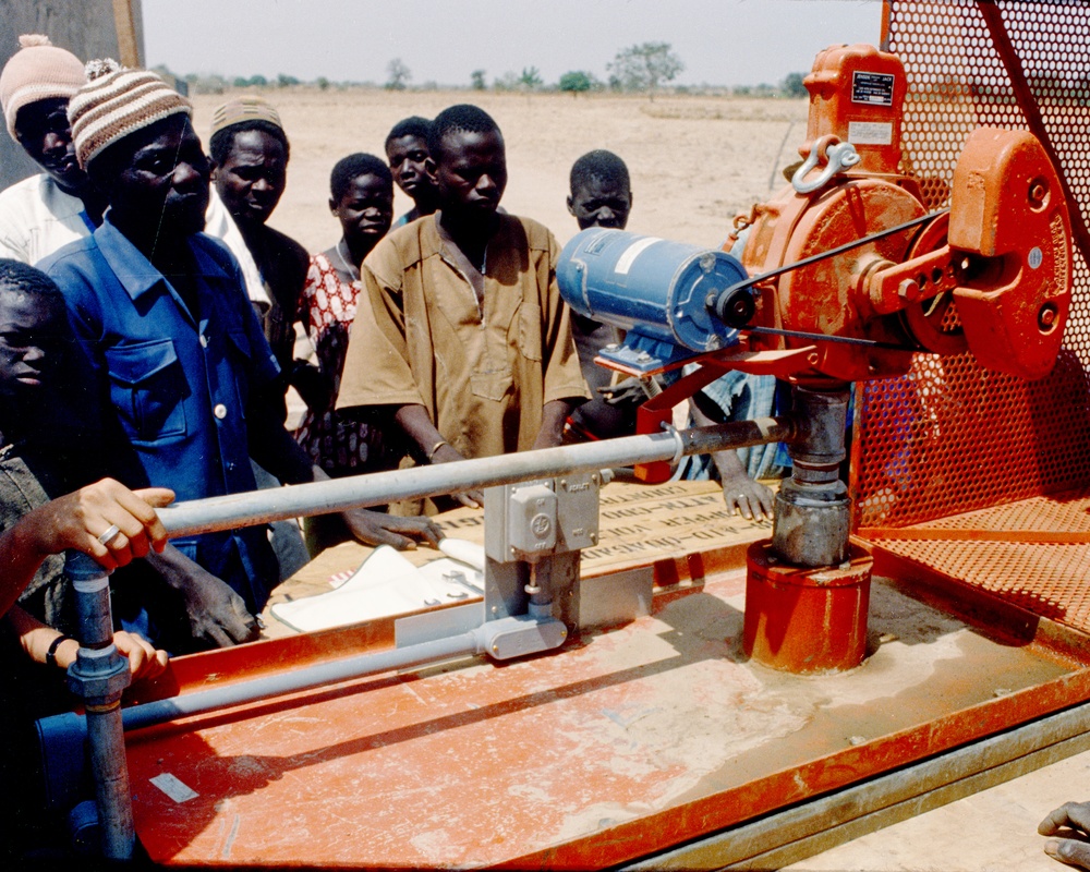UPPER VOLTA VILLAGE AFRICA POWER SYSTEM