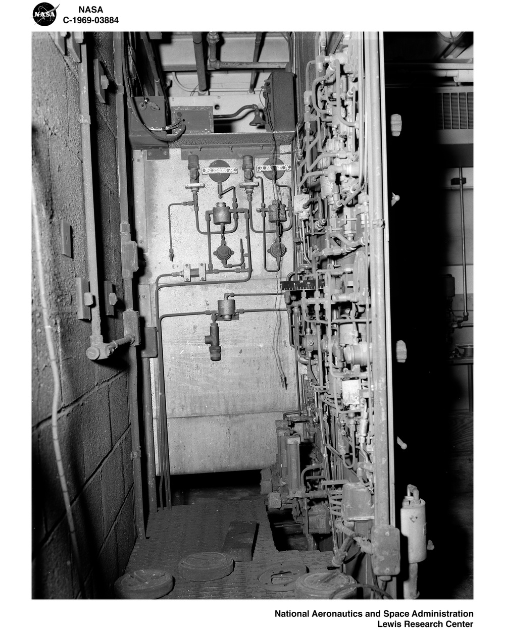 SMOKE AND FIRE DAMAGE IN CELL 22 OF THE OLD ROCKET LABORATORY ORL