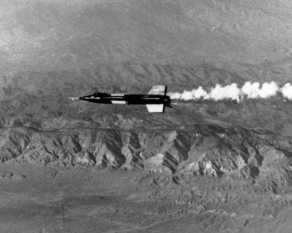 X-15 AIRPLANE IN FLIGHT UNDER OWN POWER